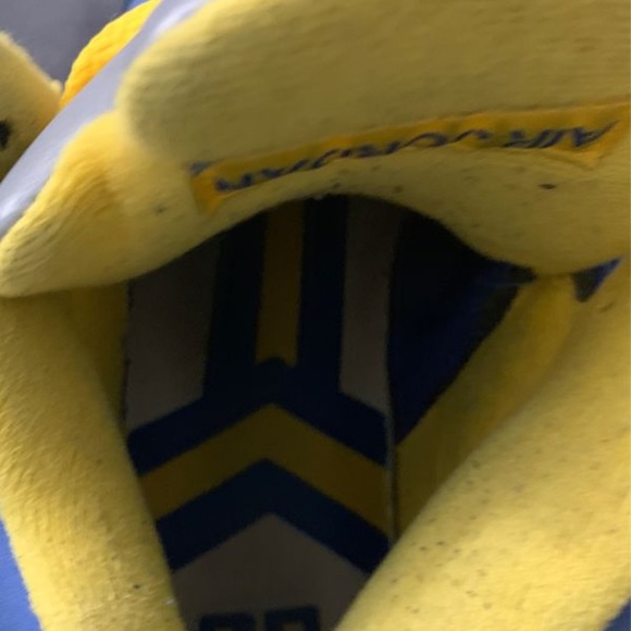 Jordan Retro 5 Laney Men's - Picture 5 of 8